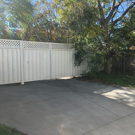 Green Meadow Apartment Nowra Bagian luar foto